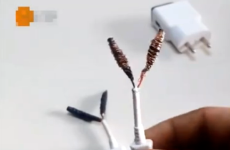 如何快速制作无线充电线圈让你的手机马上有电？手机端的USB电线再卷一层铜线